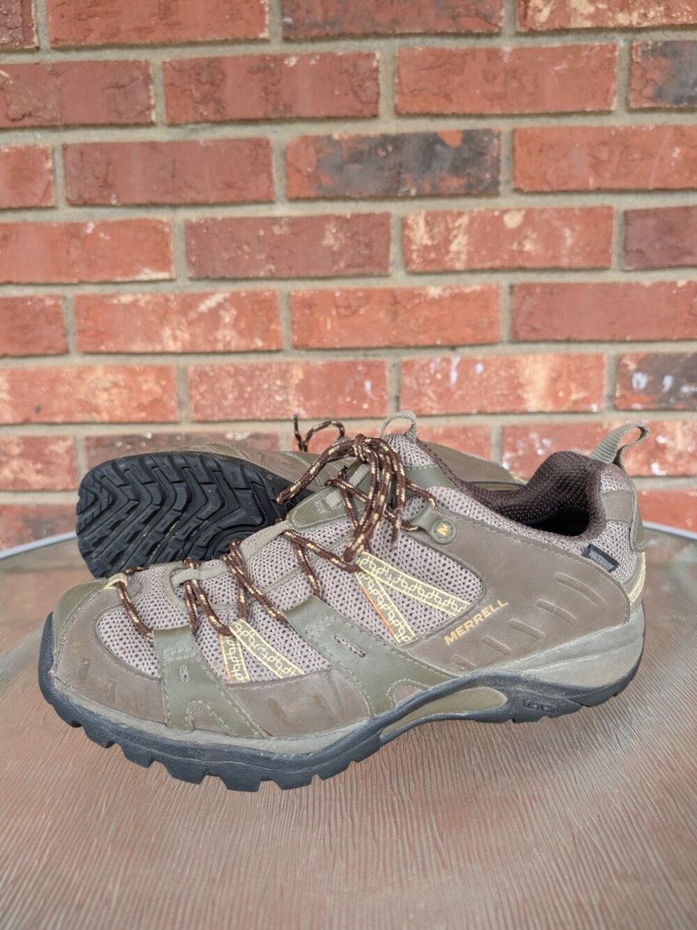 Women's Merrell Siren Sport Waterproof Hiking Shoes Size 10